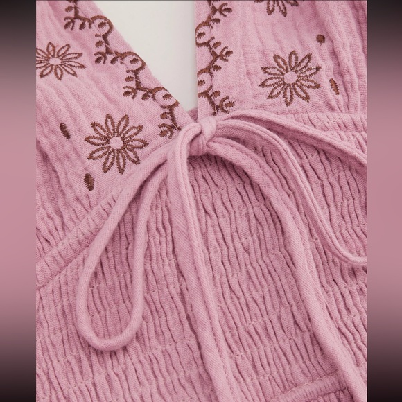 Cider Halter Knotted Shirred Ruffle Maxi Dress - Picture 10 of 10